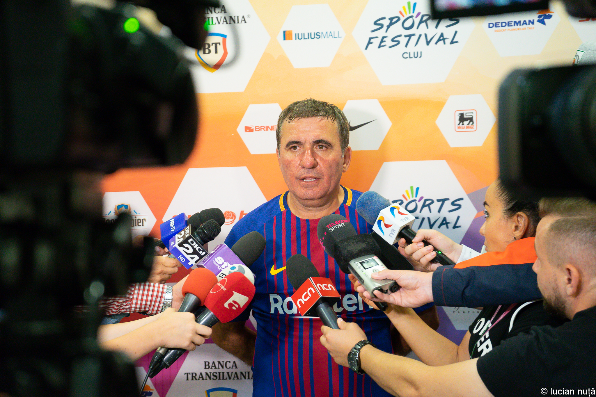 Gică Hagi: Cum e să îl antrenați pe fiul dumneavoastră?